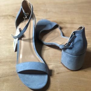 Ladies Blue Suede Sandals with Heel.